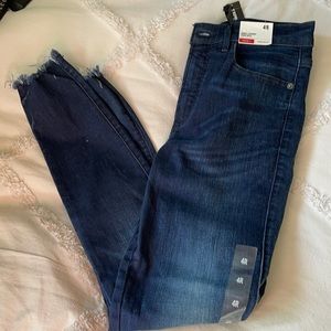 NWT ankle skinny high rise. Express. Size 4R